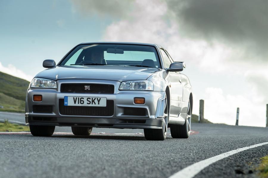 Nissan Skyline GT-R V-spec 1999 года  (фото 17 из 36)